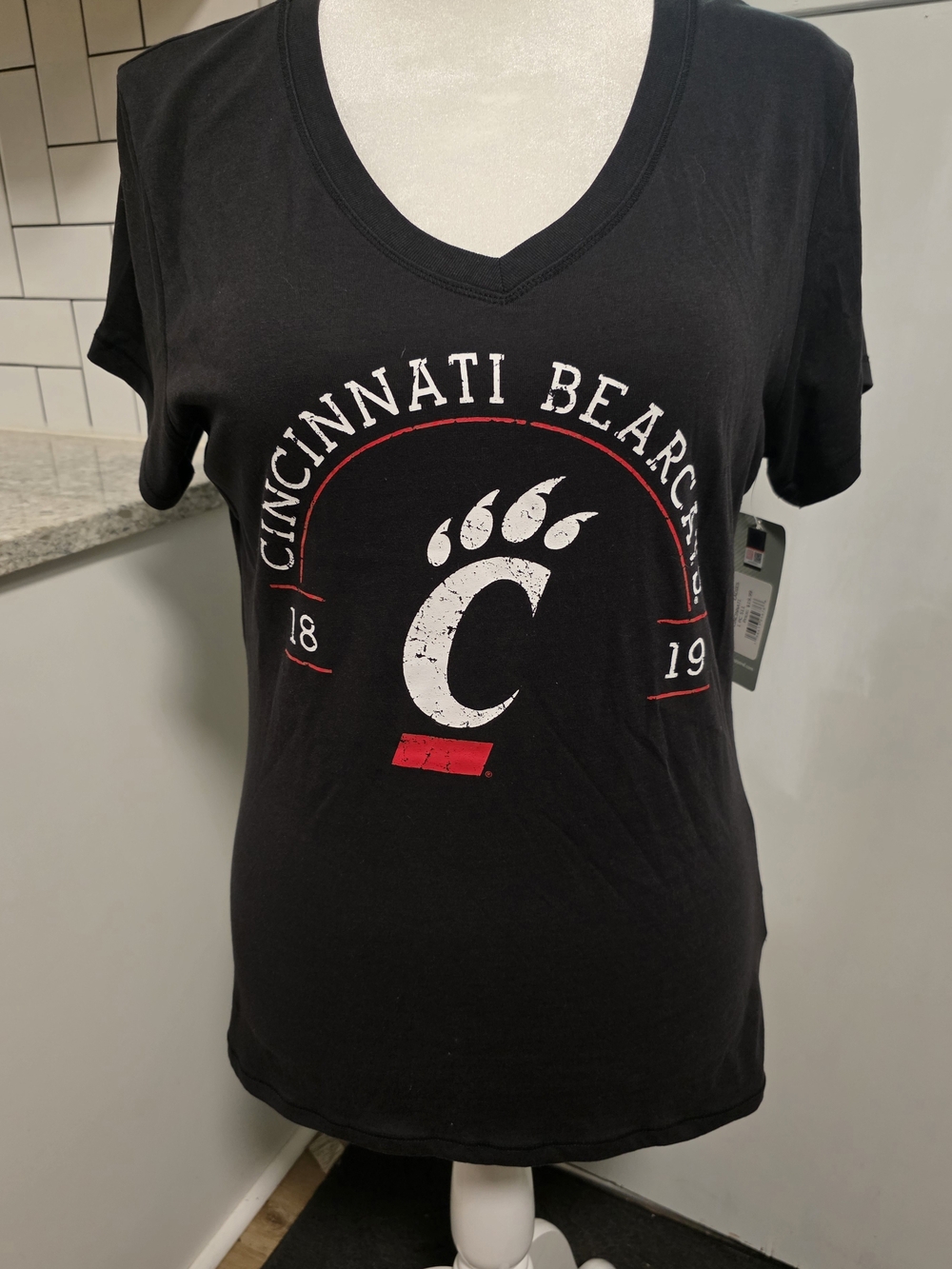 Pro Edge Cincinnati Bearcats Black V-Neck Short Sleeve Tee with White & Red Logo